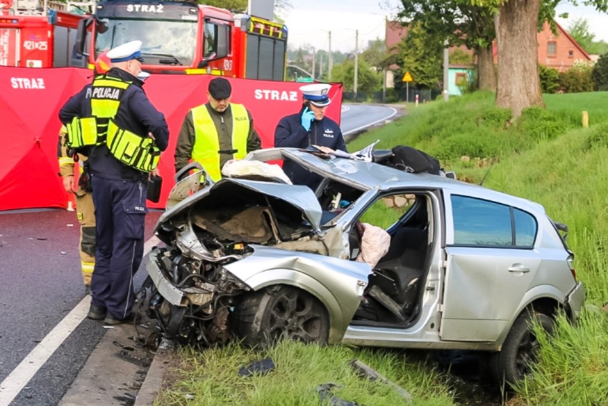 Chrząstowo: Dwie osoby zginęły w wypadku